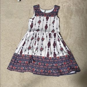 Knitworks child size 12 white pattern dress